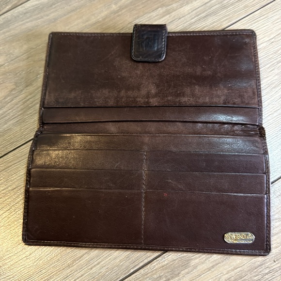 Fendi Leather wallet - Picture 5 of 13